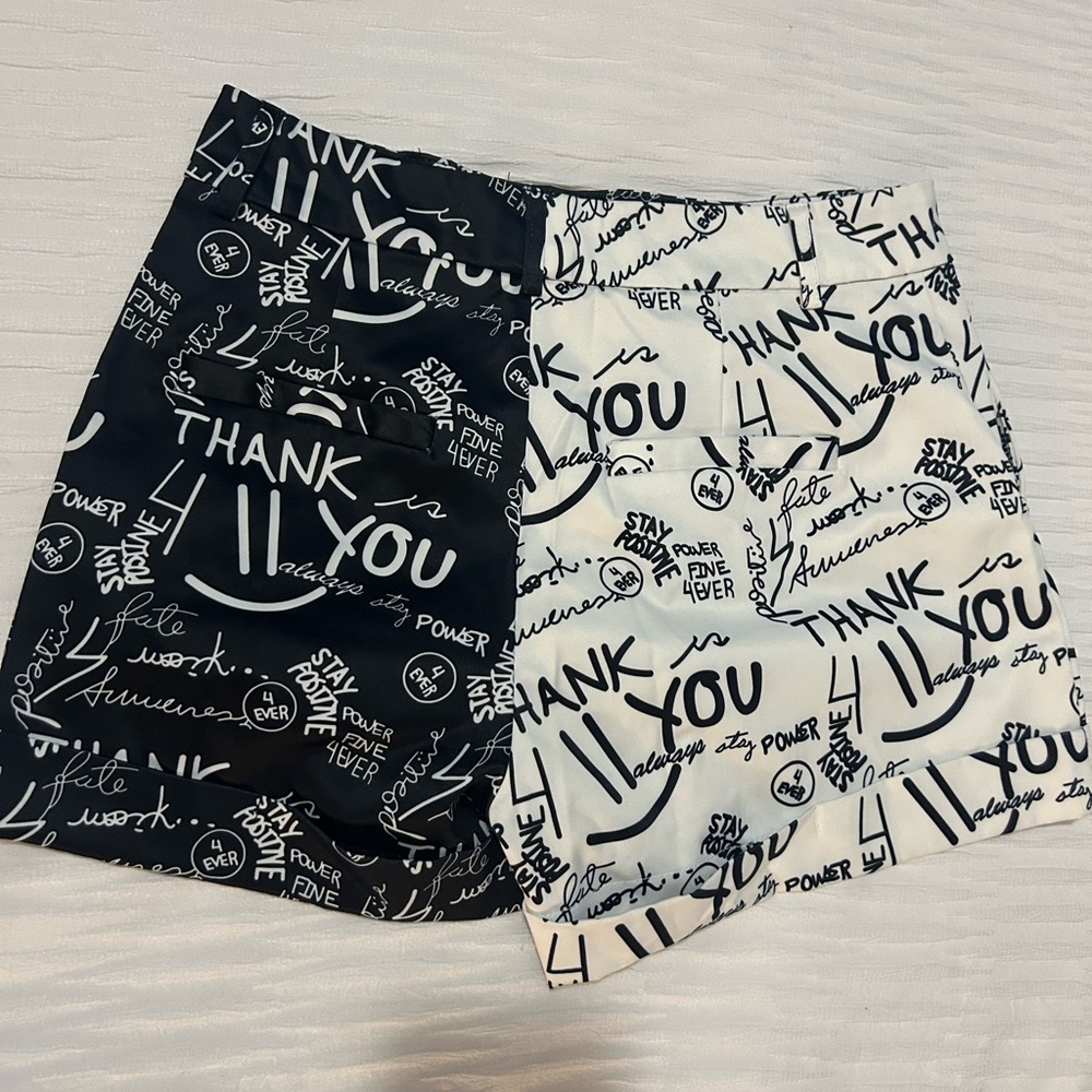 Ovi Black and White Graphic Women's Shorts